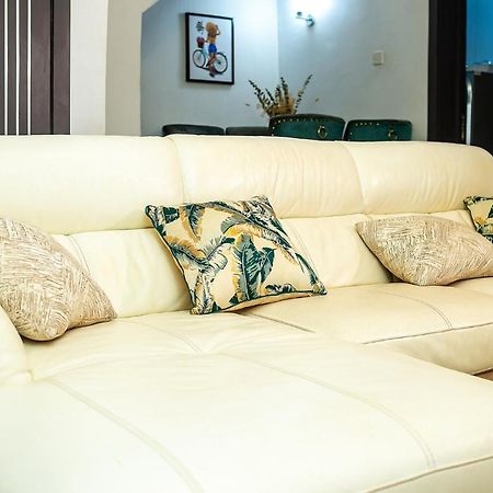Palm Heights Apartments - Omole Phase 1, Ikeja Dış mekan fotoğraf