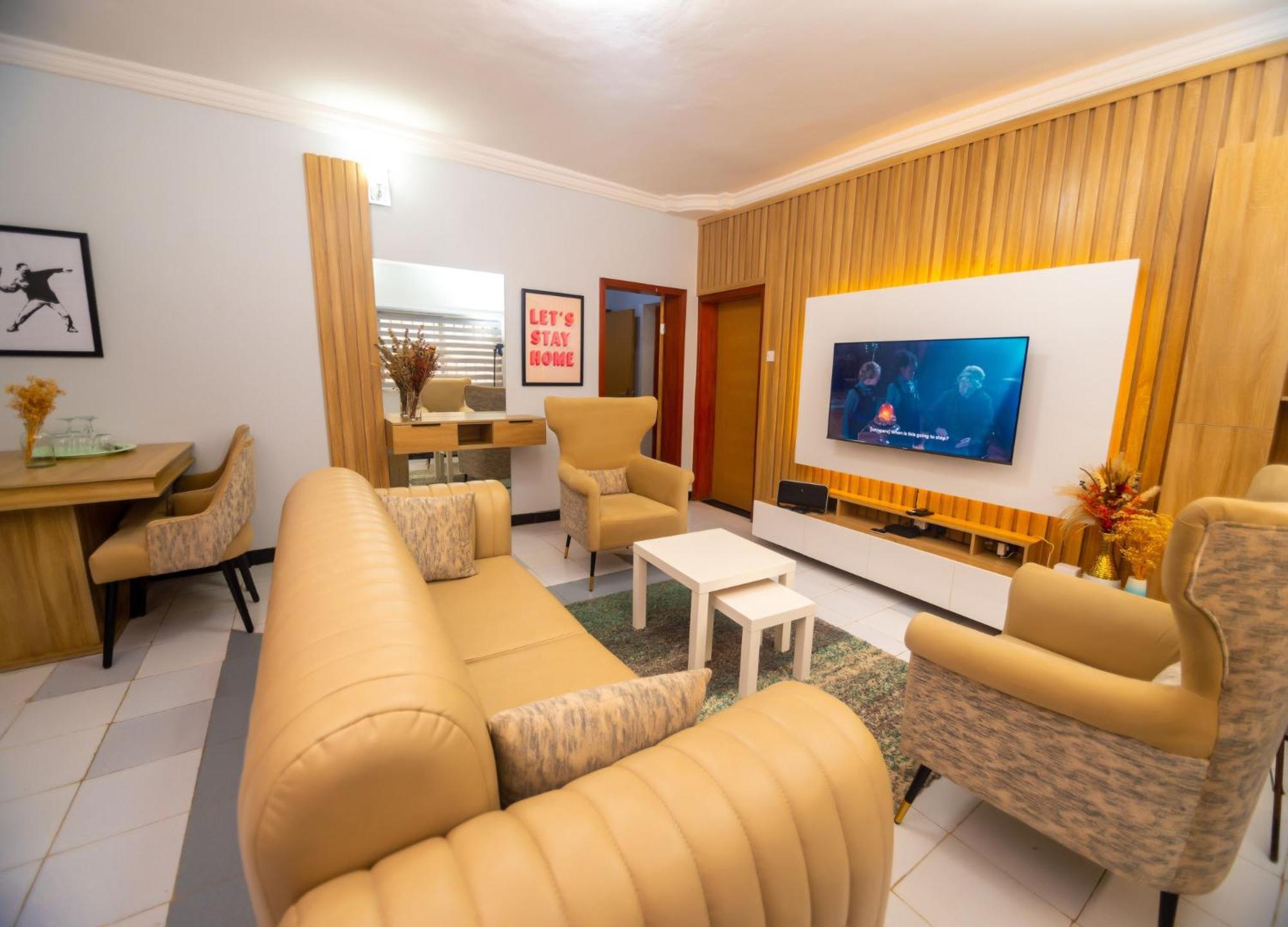 Palm Heights Apartments - Omole Phase 1, Ikeja Dış mekan fotoğraf