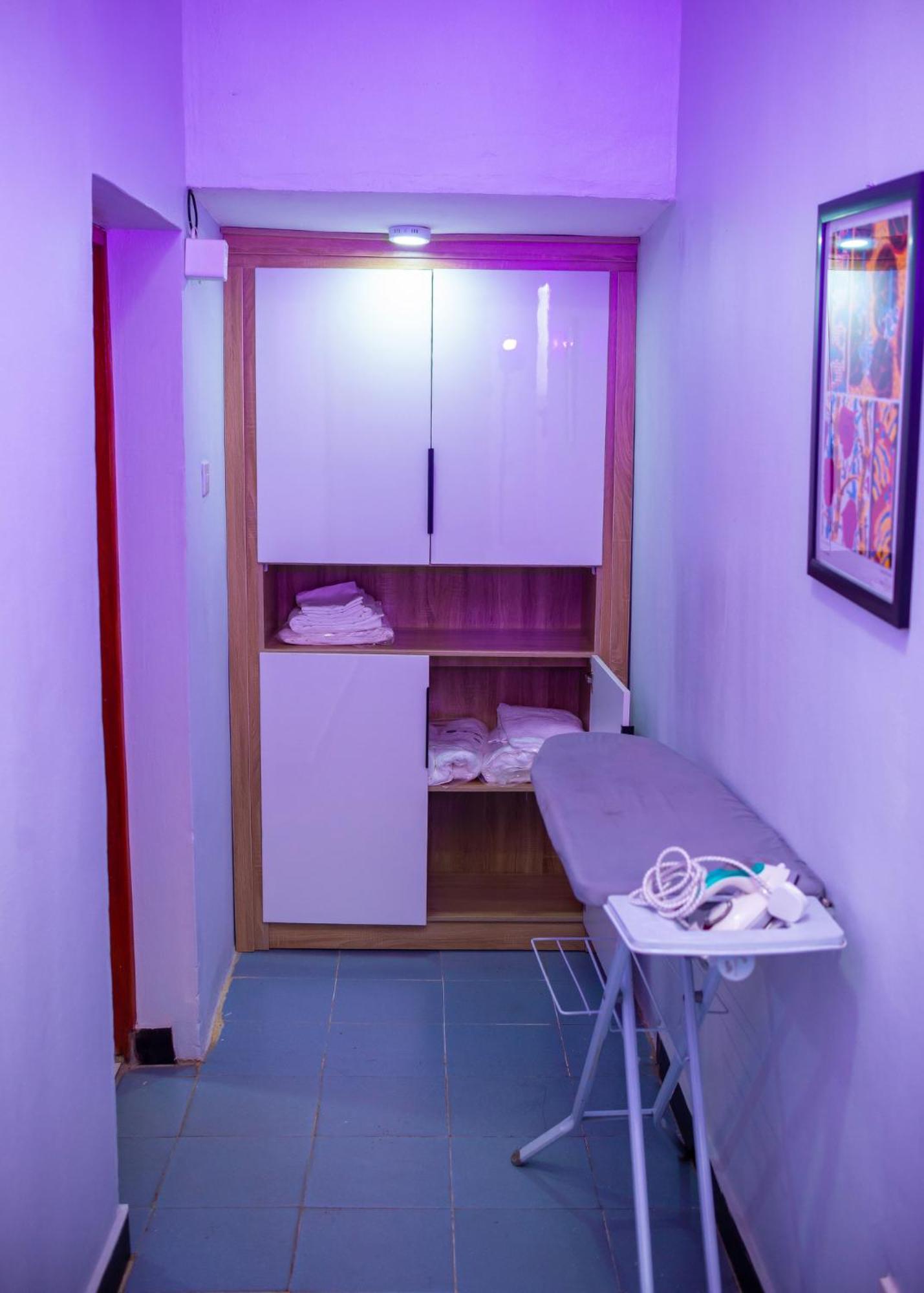 Palm Heights Apartments - Omole Phase 1, Ikeja Dış mekan fotoğraf